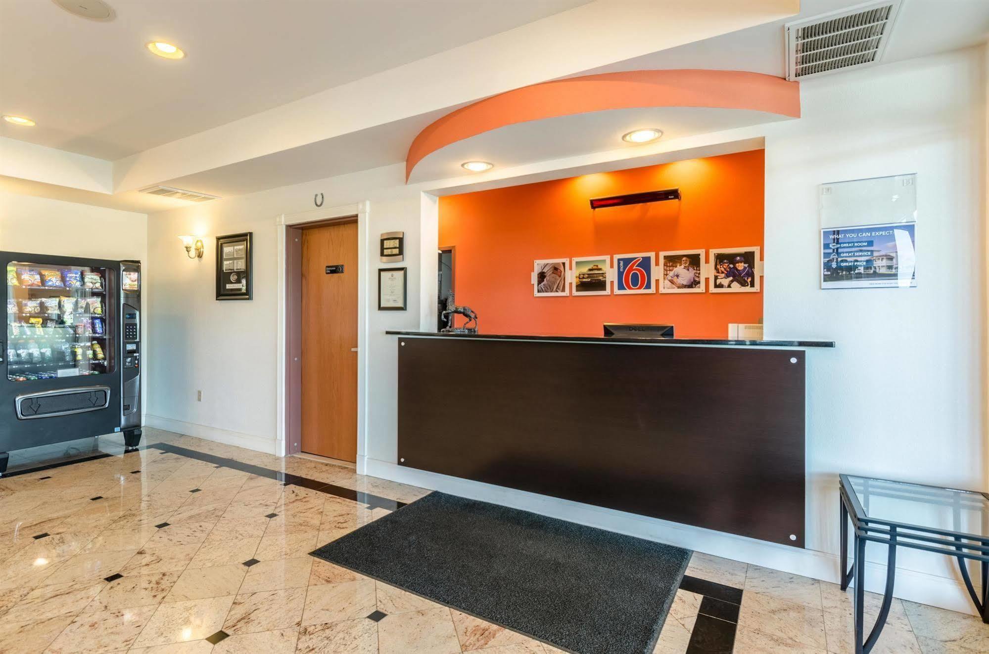 Motel 6-Lexington, Va Kültér fotó
